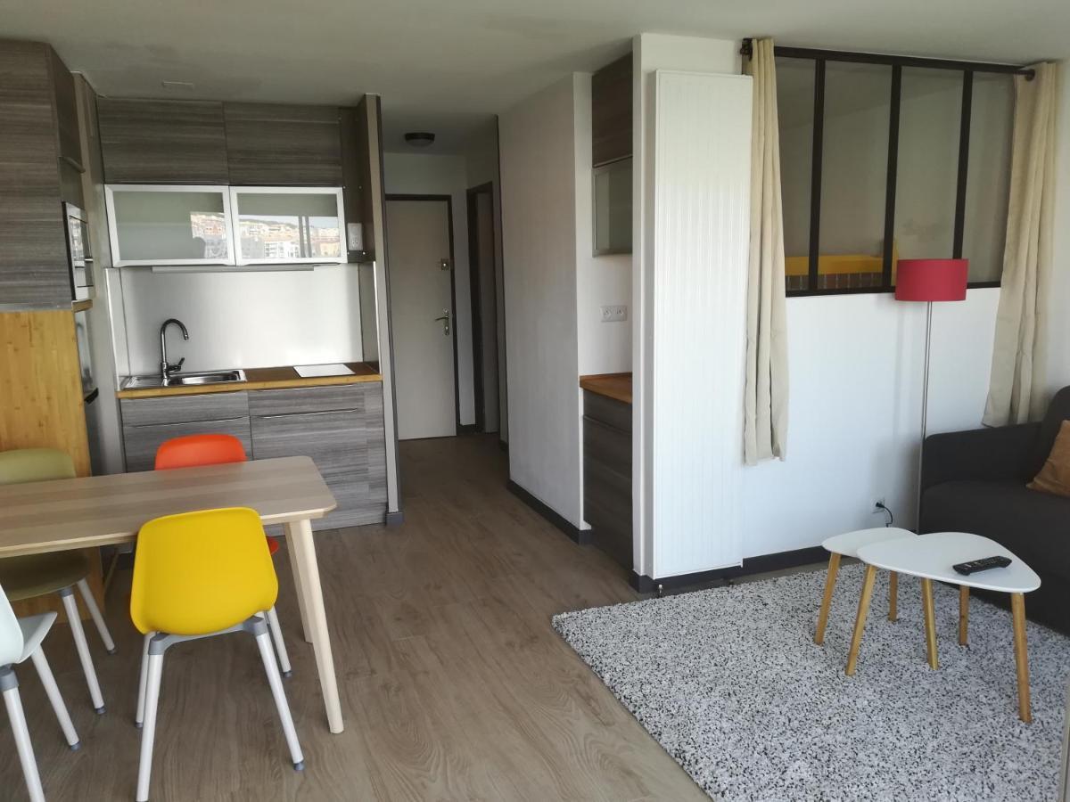 Appartement 1Ere Ligne Vue Port Avec Balcon, Piscine Agde Exterior foto
