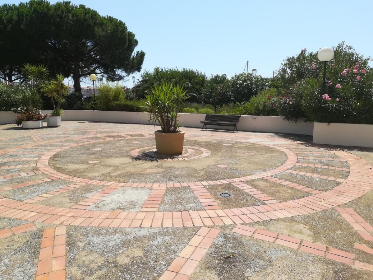 Appartement 1Ere Ligne Vue Port Avec Balcon, Piscine Agde Exterior foto